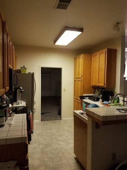 Building Photo - 8812 Fox Creek Ct