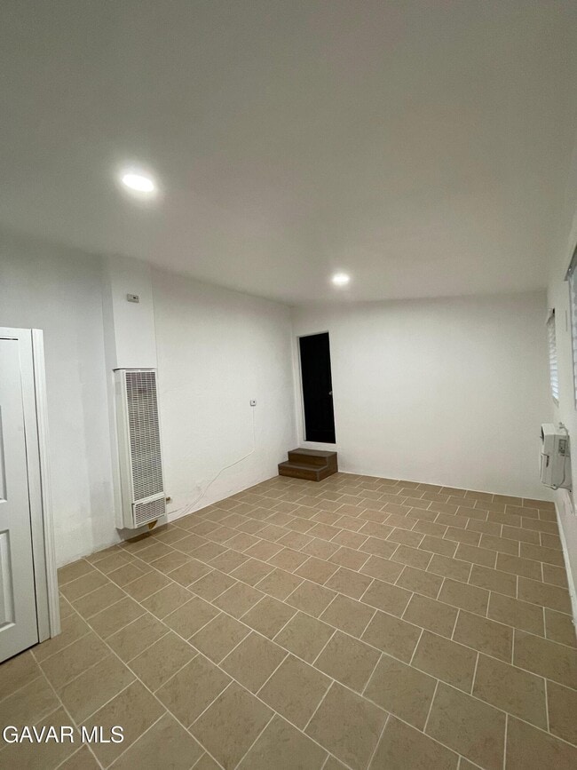 Building Photo - 369 E Avenue R4