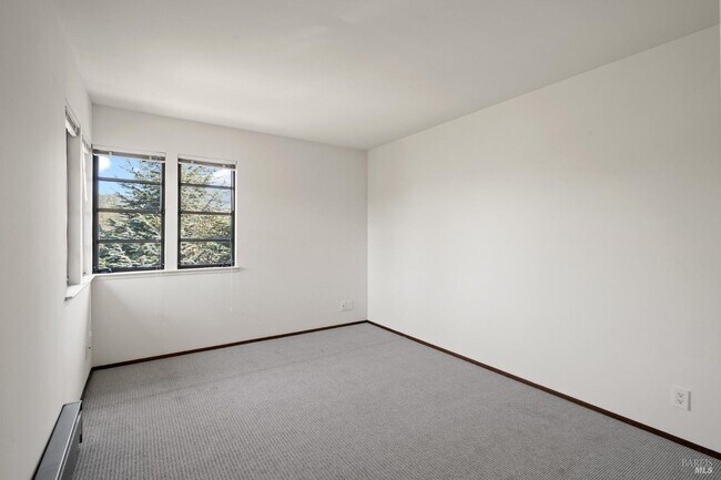 Building Photo - 45 Wimbledon Way
