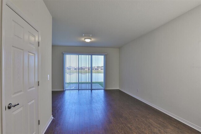 Building Photo - 9162 Hillcroft Dr