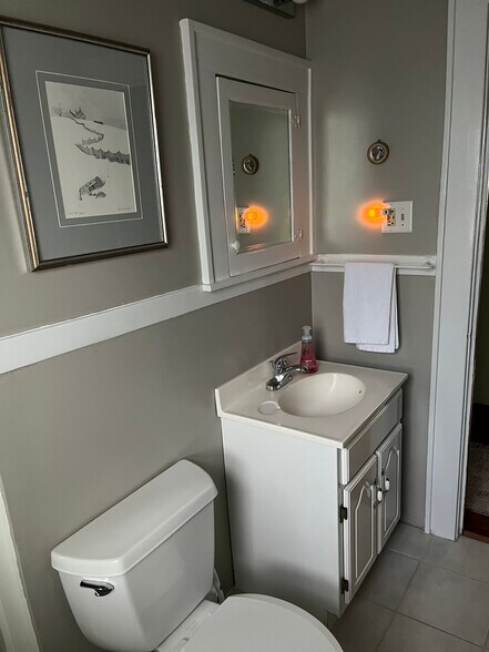 Bathroom - 719 W 2nd St