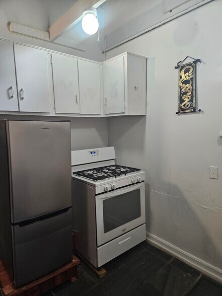 Building Photo - 2326 Esplanade Ave