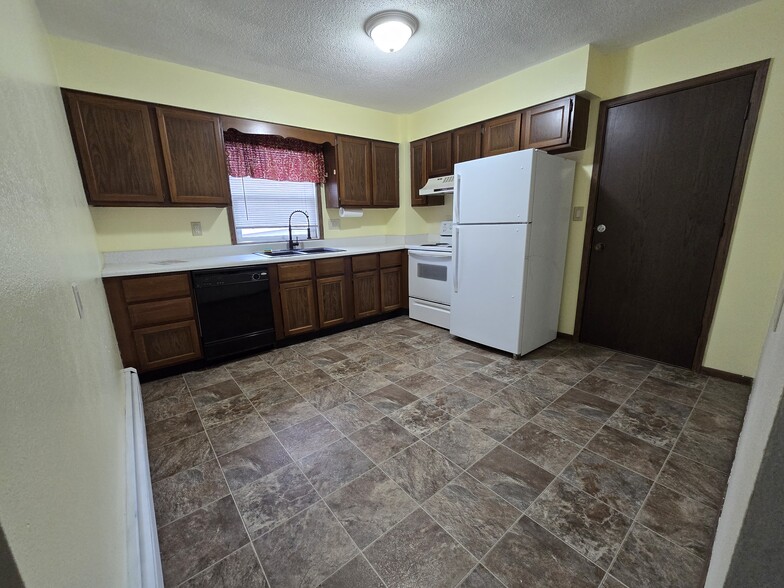 Kitchen - 2255 8th Ave