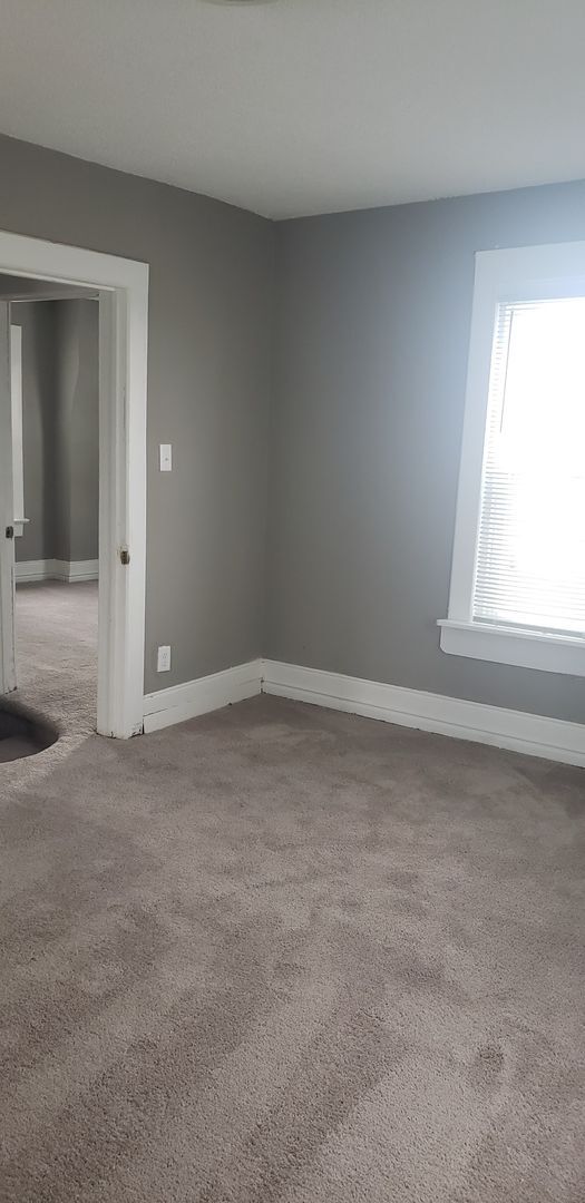 Building Photo - Great single family home!