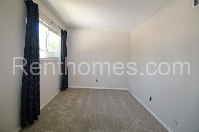 Building Photo - 12235 Wilsey Way