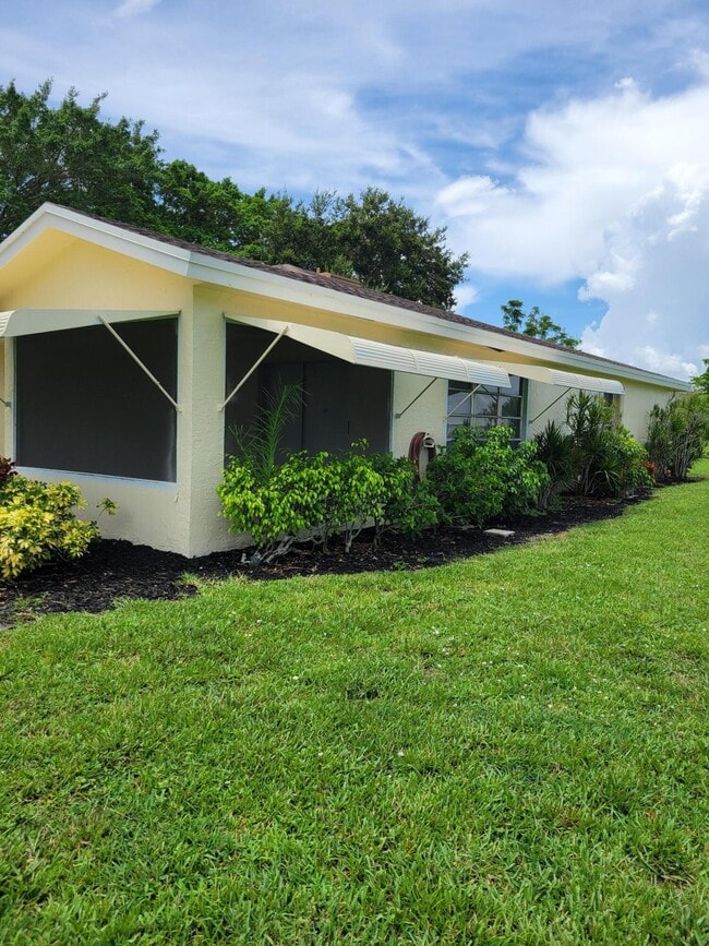 Building Photo - 14339 Canalview Dr