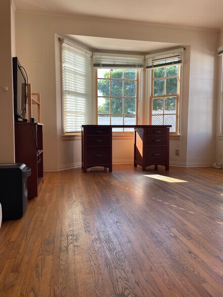 3rd bedroom - 2125 Manhattan Ave