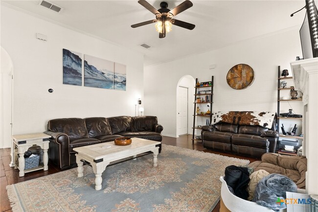 Building Photo - 4129 Fawn Dr