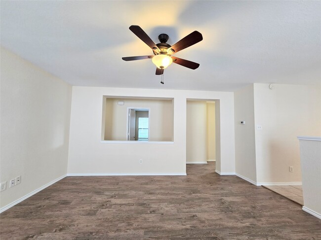 Building Photo - 29527 Evergreen Hills Dr