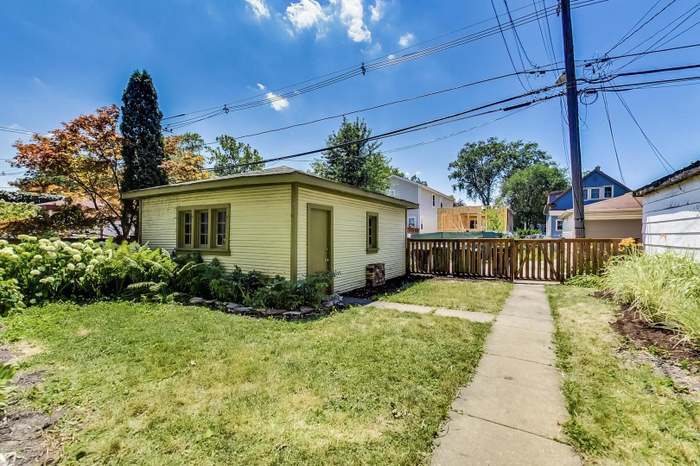 Building Photo - 535 S Lombard Ave