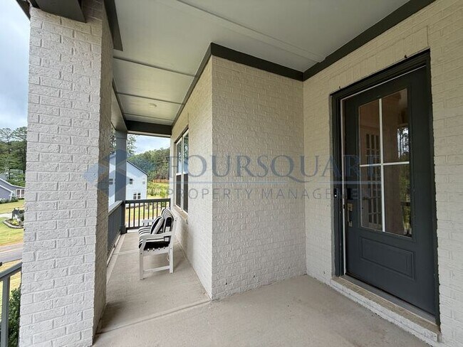 Building Photo - Elegant 4-Bed / 3.5-Bath Home with Main-Level Primary Suite, Quartz Kitchen & 3-Car Garage – In H...