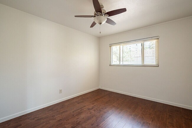 Building Photo - South Scottsdale with Views of Camelback!