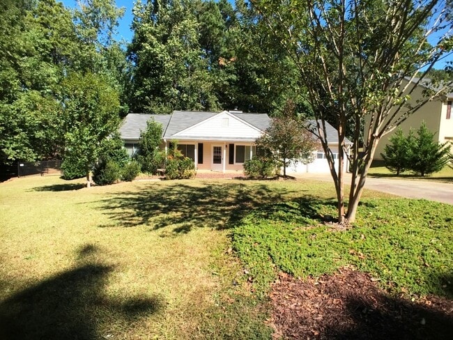 Primary Photo - Ranch Home - 3BR/2BA - Powder Springs