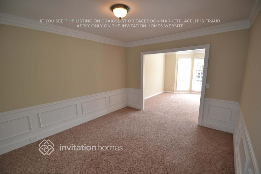 Building Photo - 2752 Wyndcliff Way