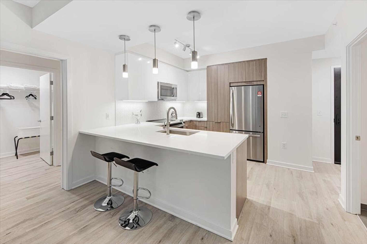 Building Photo - 1051 First St NE