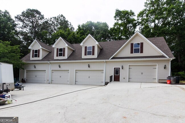 Building Photo - 5166 Wheeler Dr