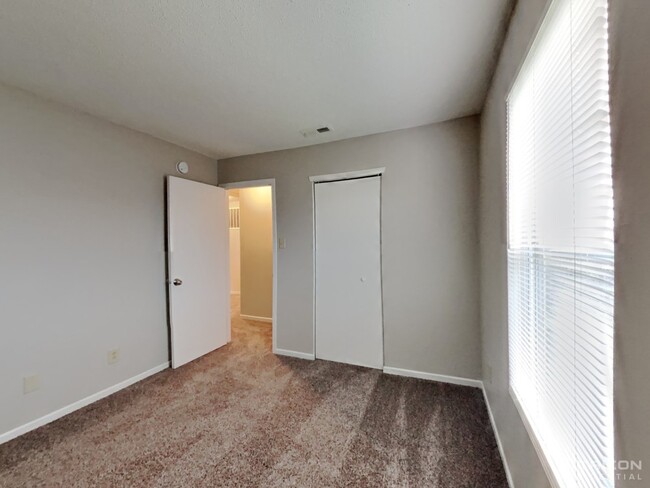 Building Photo - 1770 Elijah Blue Dr