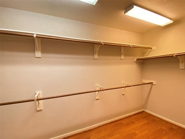 Building Photo - 6403 Portuguese Bend Dr