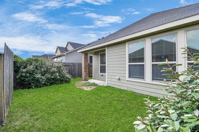 Building Photo - 1605 Summer City Dr
