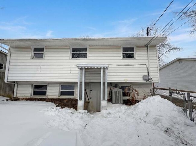 Building Photo - 3859 Briggs Rd