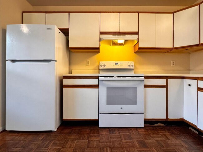 Building Photo - 1176 Rose Arbor Ct