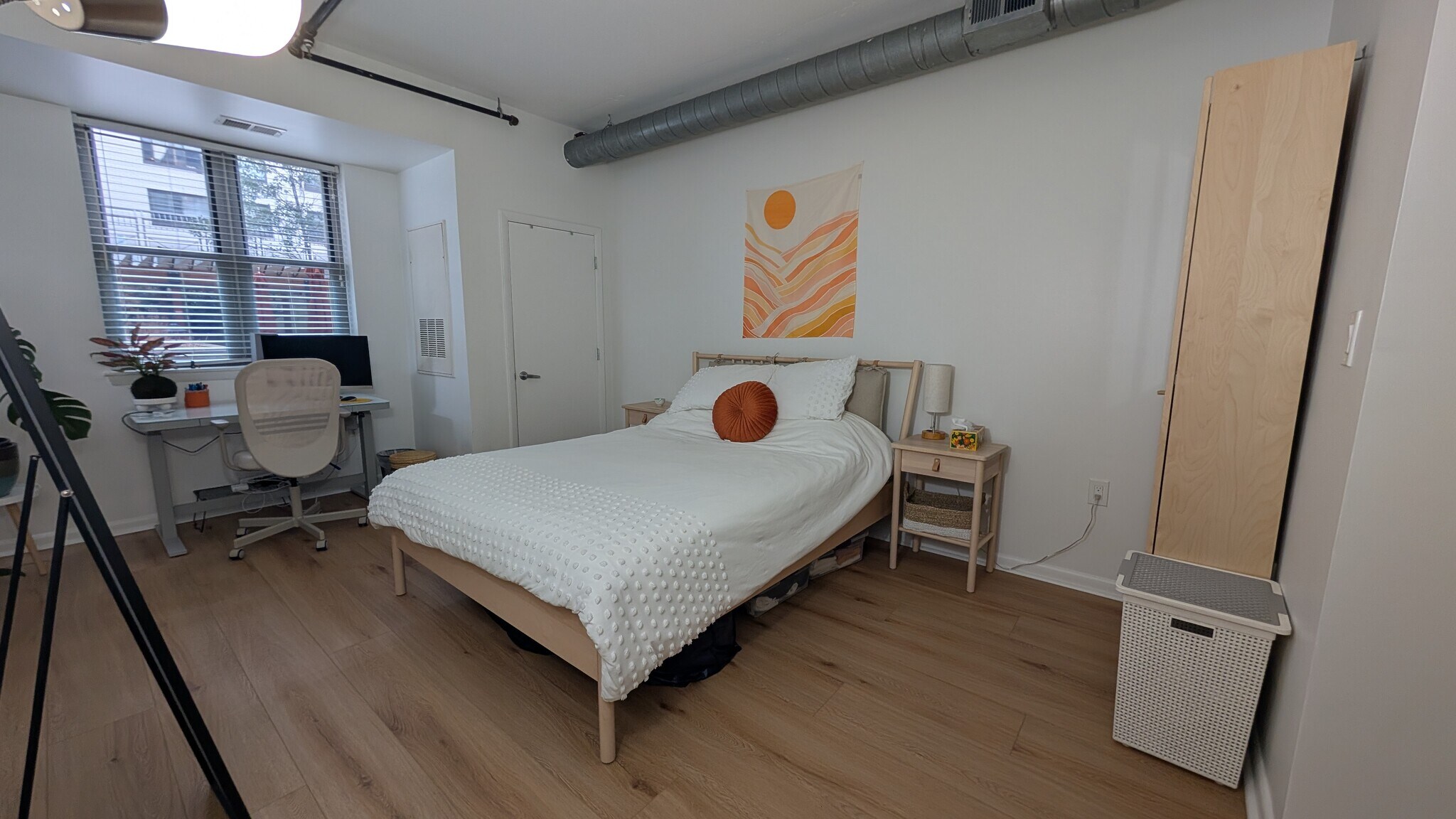 Building Photo - 1300 N St NW