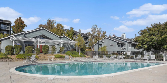 Building Photo - 8170 Mountain View Dr
