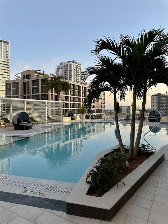 Building Photo - 275 1st Ave S