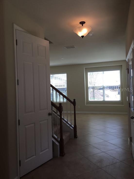 Building Photo - 8520 Coventry Park Way