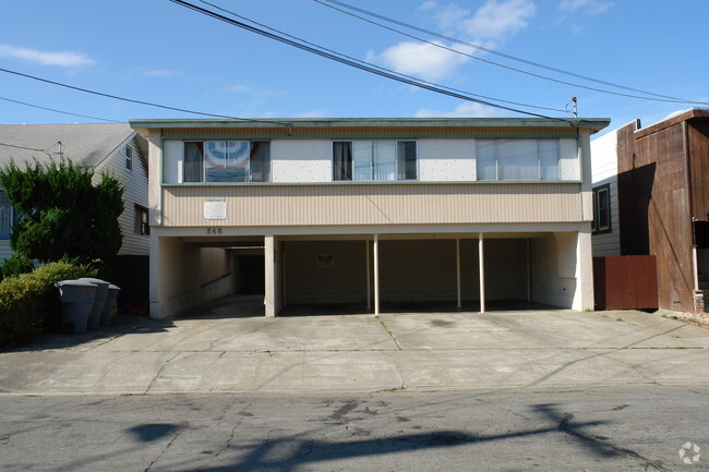 Primary Photo - 249 Milton Ave