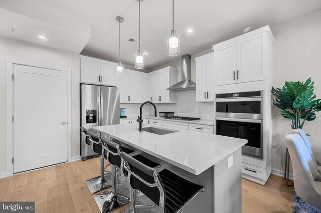 Building Photo - 22363 Roanoke Rise Terrace