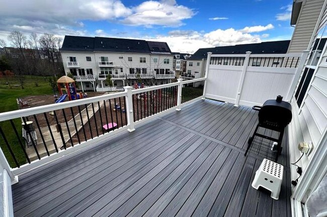 Building Photo - 4213 WOODSPRING Ln