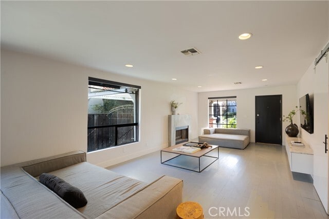 Building Photo - 11049 Blix St