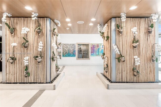 Building Photo - 200 Biscayne Blvd Way