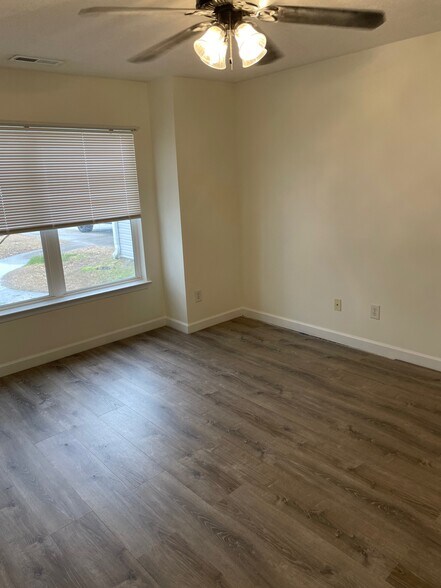 Building Photo - 510 Cordgrass Ln