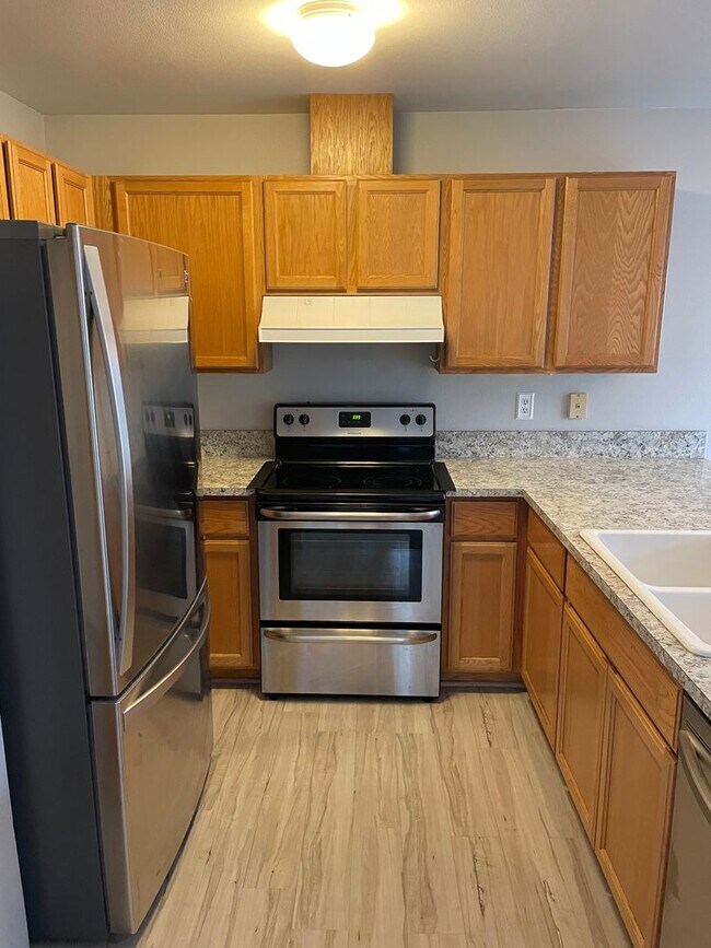 Building Photo - Lovely 3 Bedroom Coupeville Home! Huge Back Yard