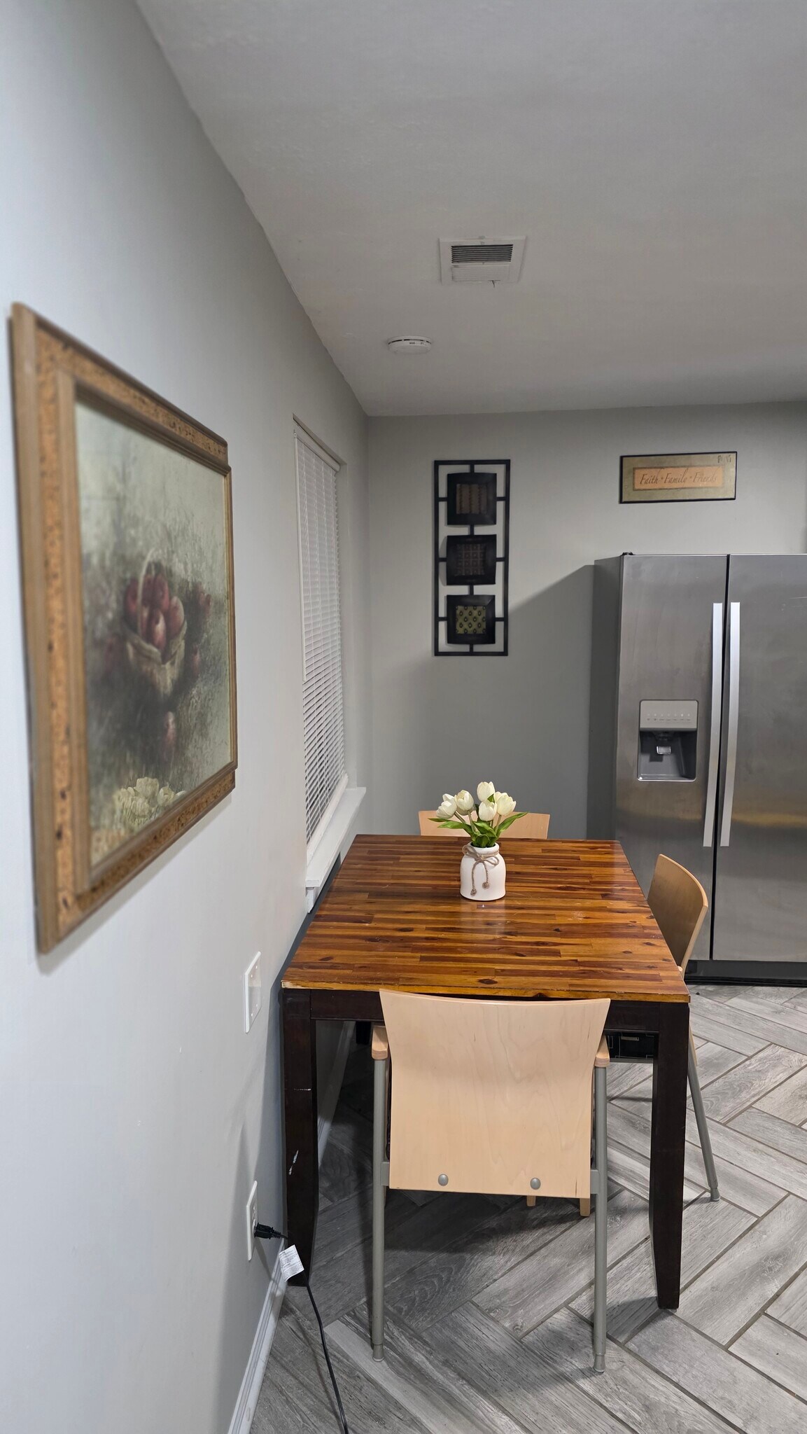 Building Photo - 1417 22nd Ave N