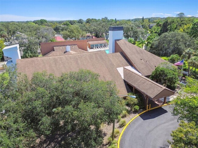 Building Photo - 7433 Greystone Dr