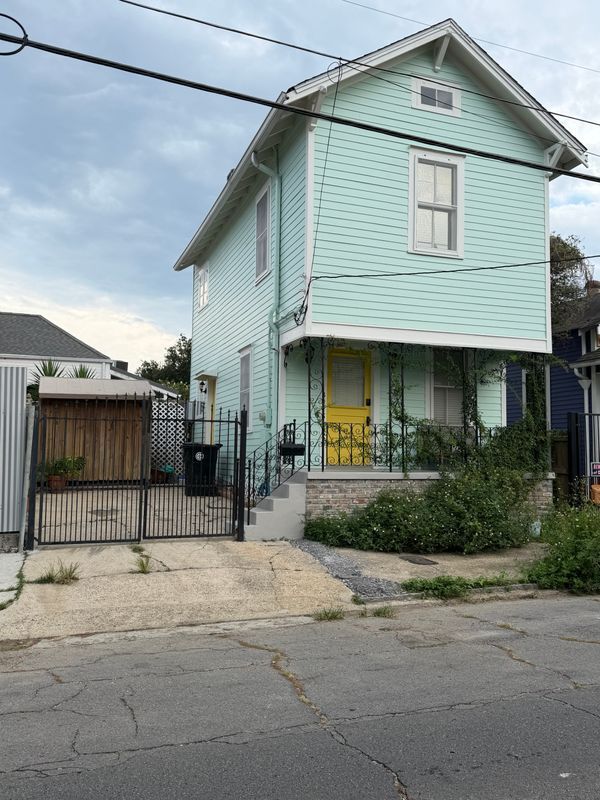 Building Photo - 3948 Constance St
