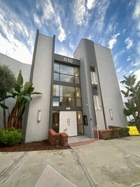Building Photo - $2,895! Spacious 1 bedroom 1 bath condo! Redondo Beach, CA 90277!
