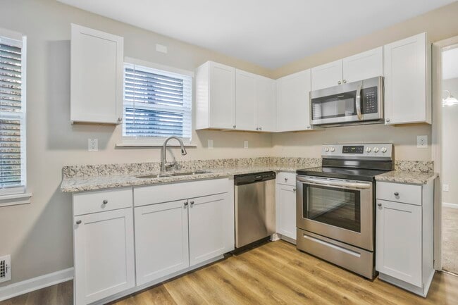 Building Photo - 4418 Newcastle Cir