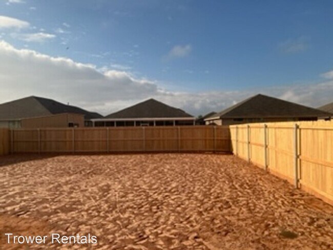 Building Photo - 3 br, 2 bath House - 1902 Twin Falls Dr