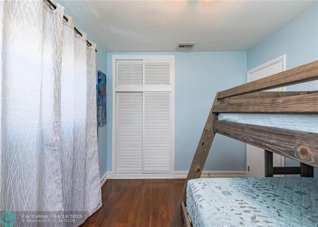 Building Photo - 1109 N 13th Ct