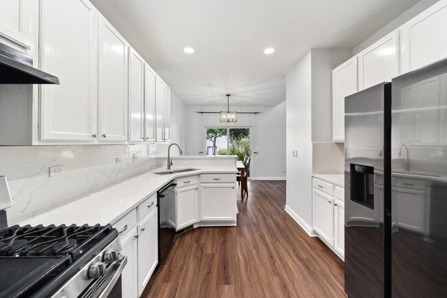 Building Photo - 17578 Gilbert Dr