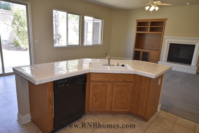 Building Photo - 204 Dodd Pl
