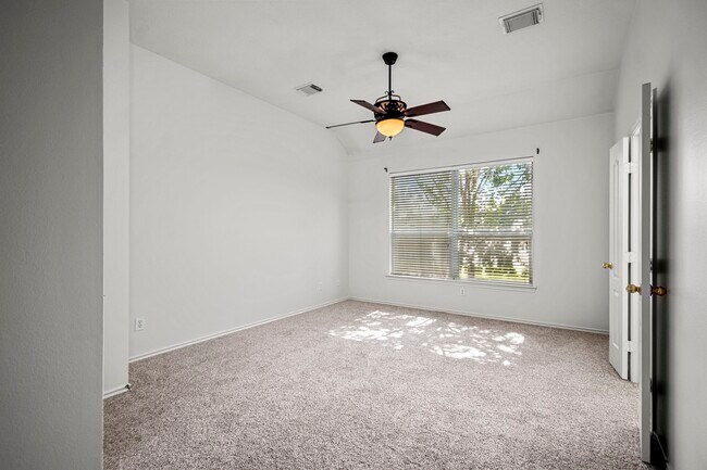 Building Photo - 9907 Brandywood Cir