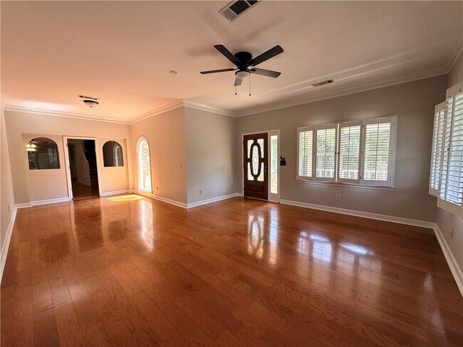 Building Photo - 6708 Bass Cir
