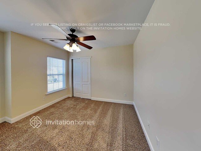 Building Photo - 112 Waterlynn Club Dr