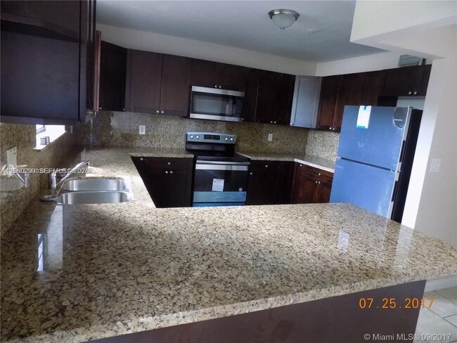 Building Photo - 2191 Bayberry Dr