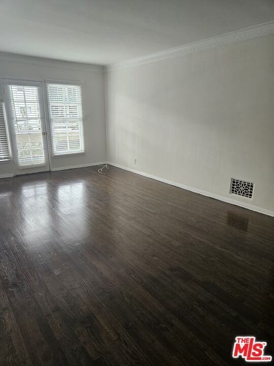 Building Photo - 8561 Holloway Dr